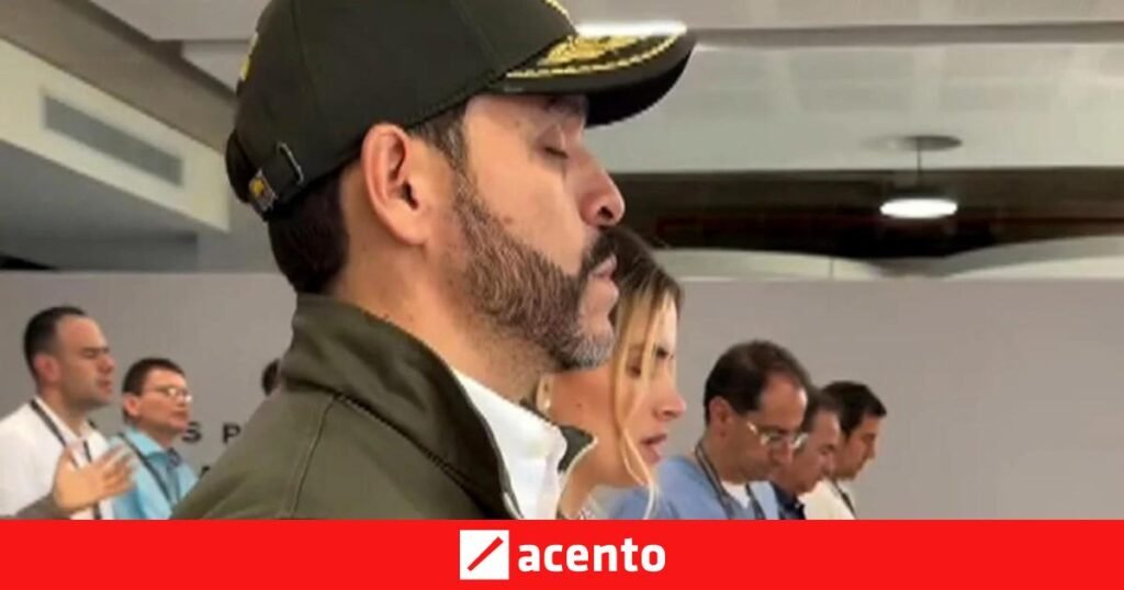 De la Espriella convierte su retiro con futuros ministros en un acto religioso y pone a Dios en el centro de su arranque de Gobierno