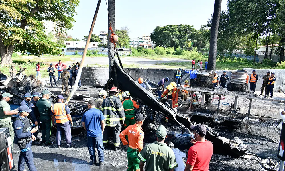 Choque y explosión de tanquero dejan dos muertos y exponen otra emergencia crítica en el DN