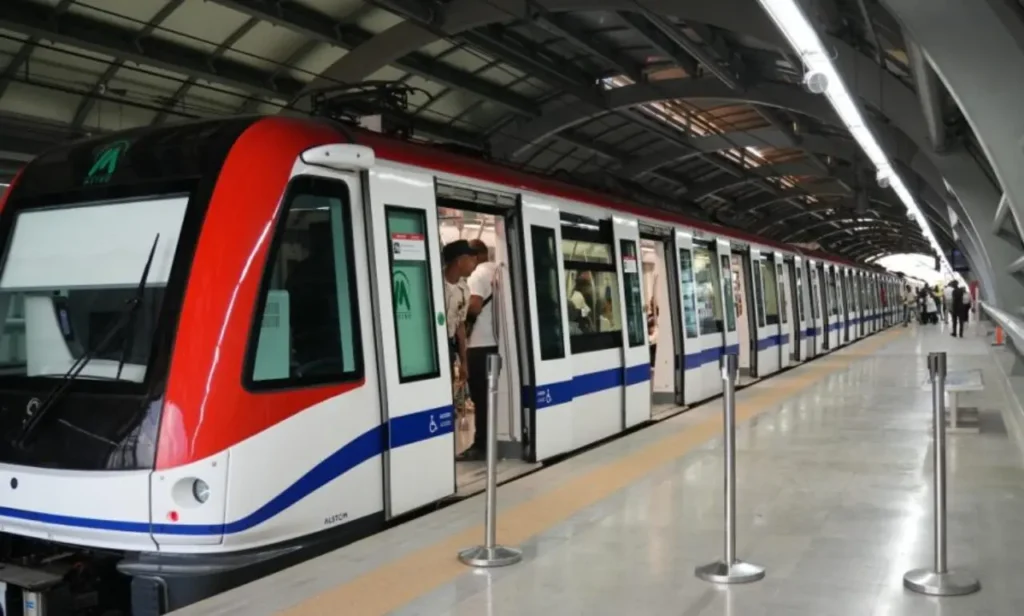 Falla en subestación obliga al Metro a operar parcialmente y expone fragilidad del servicio