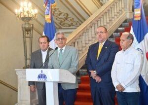 Gobierno dominicano prevé buscar RD$526,000 millones en 2027 por déficit y deuda vencida