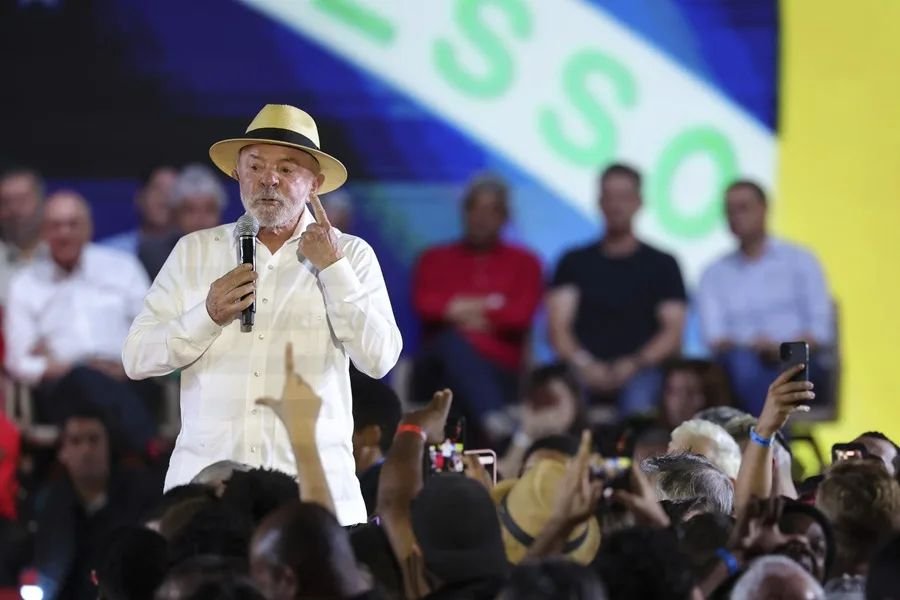 Lula eleva el tono contra los Bolsonaro y pide que la justicia llegue hasta el final