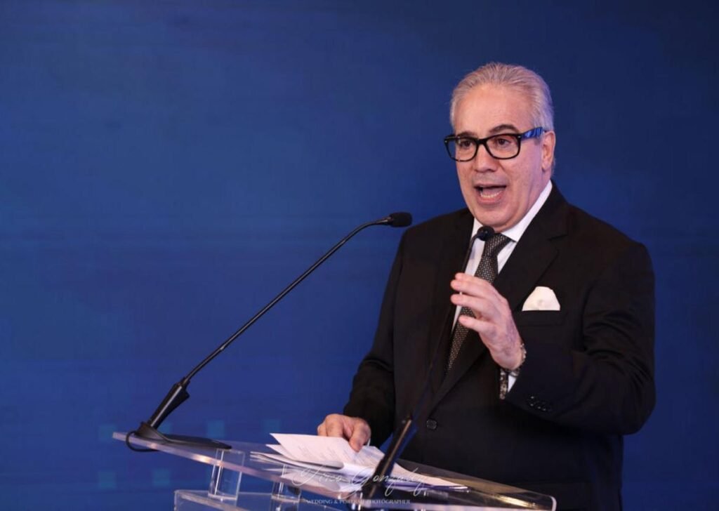 Fedombal honra a Fernando Hasbún en una asamblea que también revisará informes y resoluciones