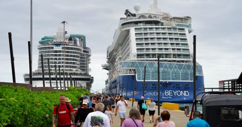 Cuatro cruceros llegan a Puerto Plata con 16,714 pasajeros, pero el impacto económico sigue atado a proyecciones oficiales
