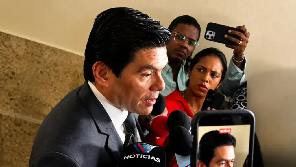 Aplazan la coerción a Jhonny González y crece el escrutinio sobre la respuesta institucional al caso