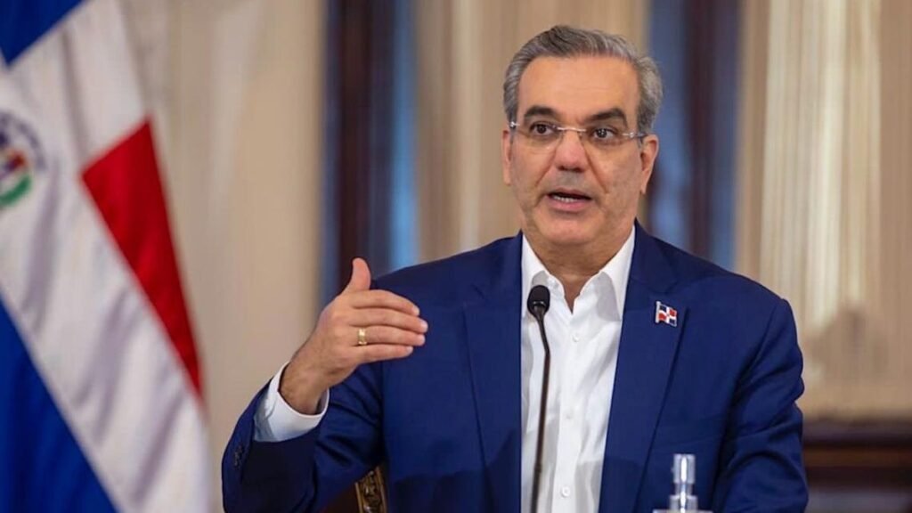 Abinader asume el PRM y reabre la duda sobre si gobernará para el país o para la sucesión de 2028