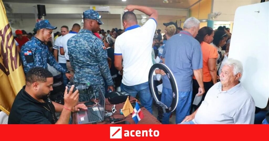 JCE acelera cedulación de adultos mayores en la frontera norte bajo la presión del plazo legal de 2027